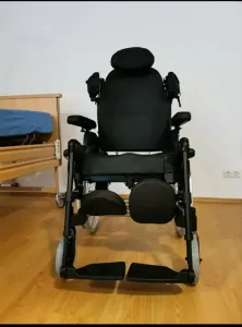 Fauteuil roulant multifonction