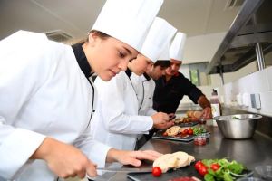 Chef De Cuisine- Cuisinière