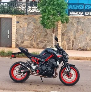 Kawasaki Z900 125ch