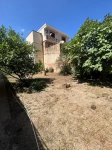 بيع أرض