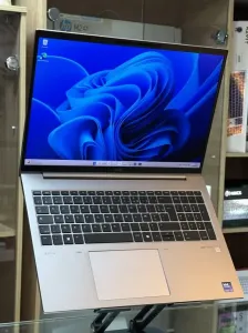 HP ZBOOK FIREFLY 16 G11 ULTRA 7