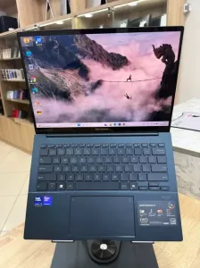 ASUS Zenbook 14 UX3405C Ultra 9 2