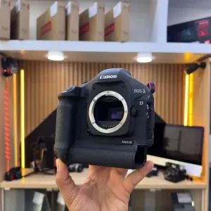 Canon 1D Mark III boîtier nu en t