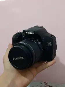 Camera Canon 550D + Lens 18-55mm