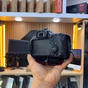 CANON 6D MARK II boîtier