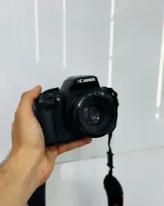 Canon 600D + Lens 50mm