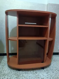 بيع أثاث قديم طابلة تلفاز وطابل