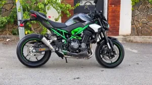 Kawazaki Z900 2025