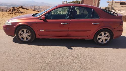 لاجونة