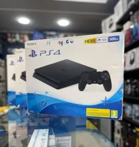 PS4 FLACHEE ETAT 10/10 AVEC BOITE