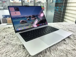 MacBook Pro M5 14.2inch 32GB 1TB