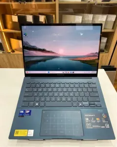 Asus Zenbook 14 Ultra 9 285H 32gb
