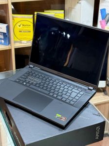 GIGABYTE AORUS MASTER 16 AM6J AMD