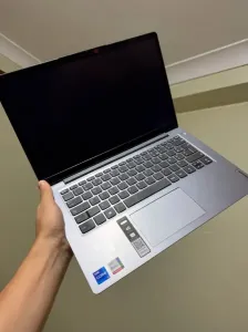 Lenovo IdeaPad 3 14IAU7