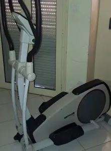 Vélo elliptique Kettler.