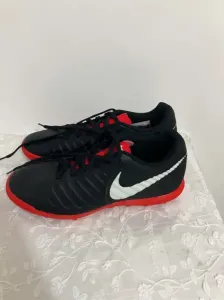 Nike Tiempo