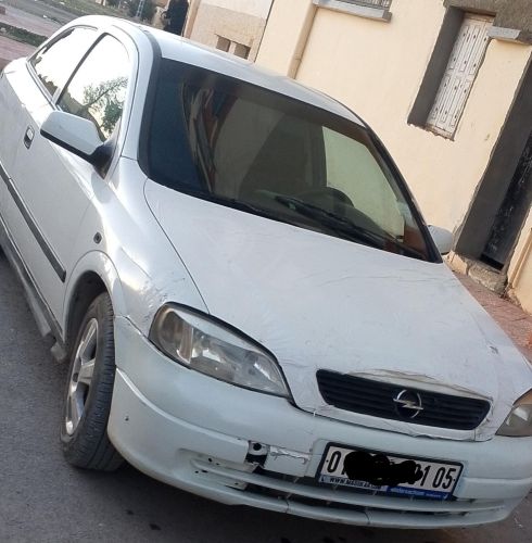 اوبل استرا
