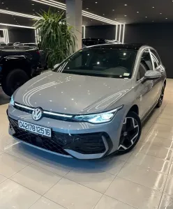 Volkswagen Golf 8 2025 R-Line