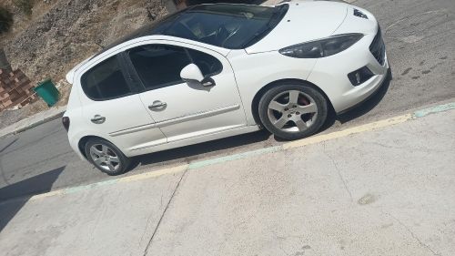 207 بيجو